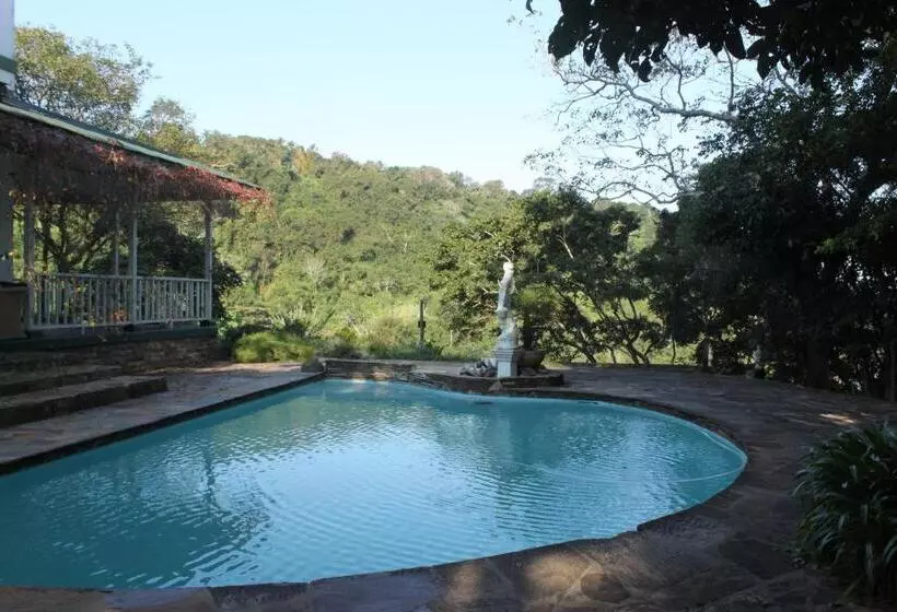 Aamiaismajoitus (B&B) Royston Hall Historical Guesthouse