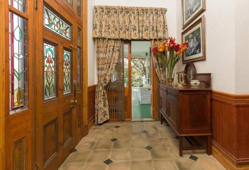 민박 Royston Hall Historical Guesthouse