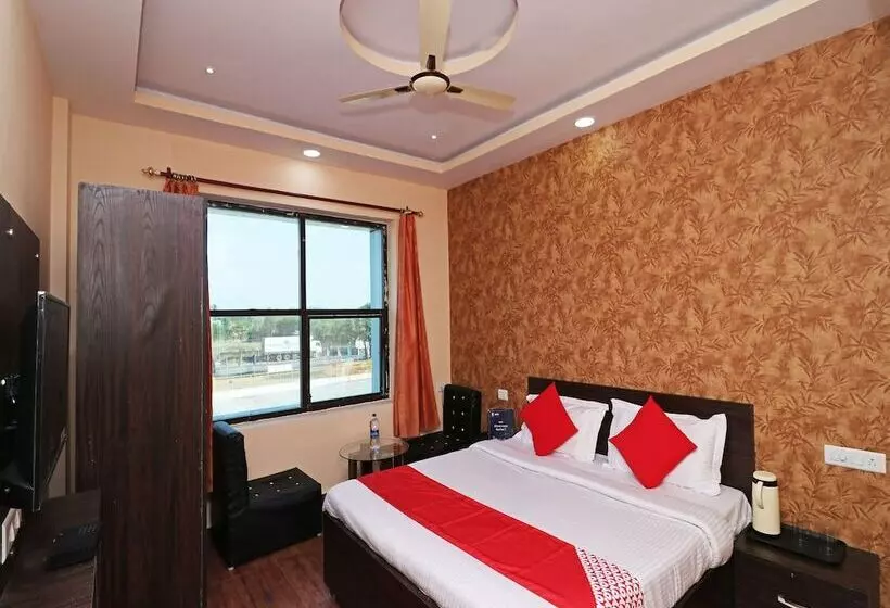 Hotelli Aradhyas