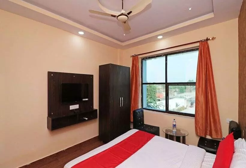 Hotelli Aradhyas