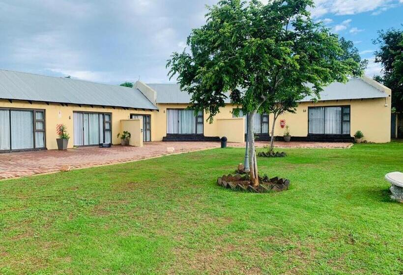 בית מלון כפרי Avela