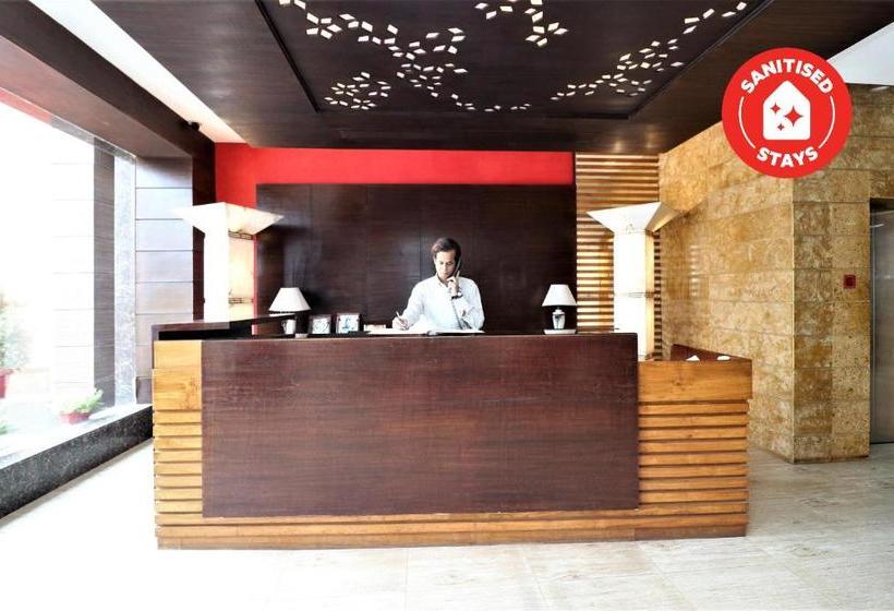 Capital O 9580 Hotel Garnet Inn