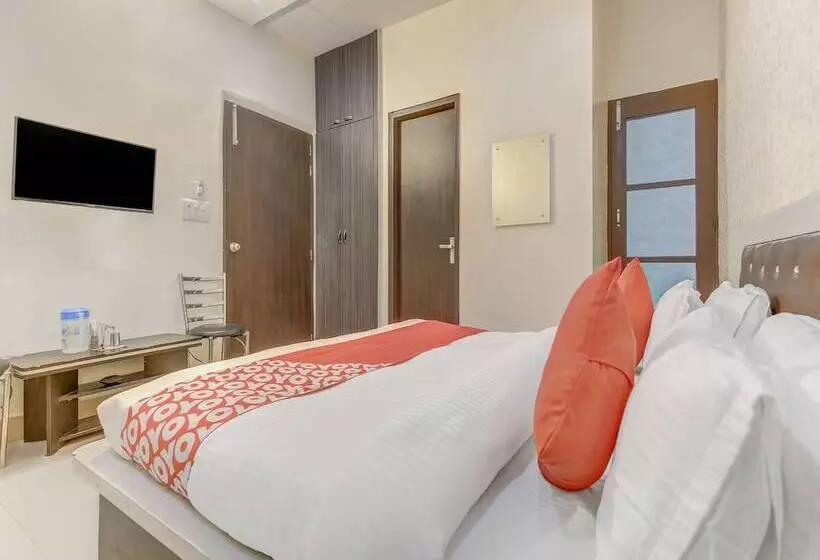 ホテル Cg Inn By Oyo Rooms