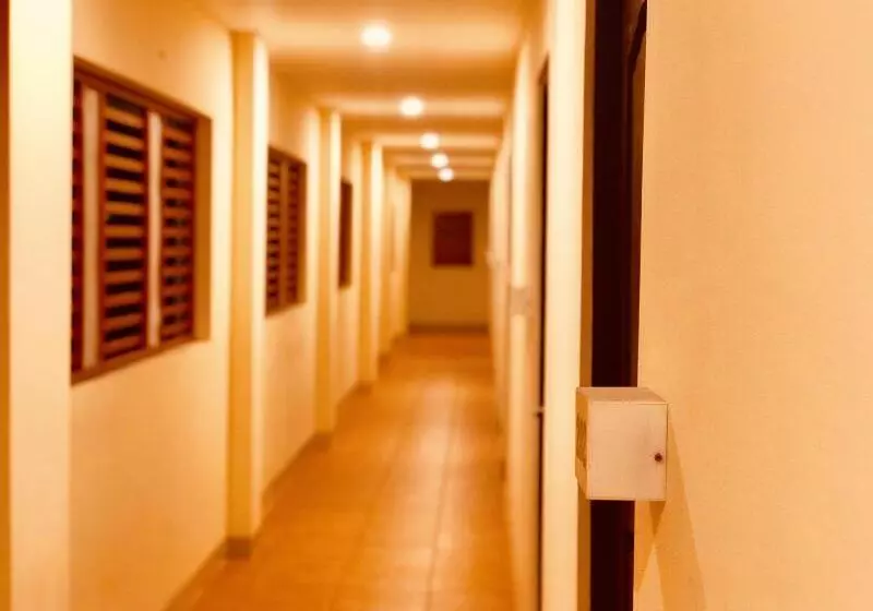 ホテル Familytel Bali