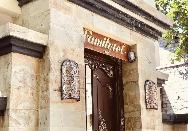 ホテル Familytel Bali