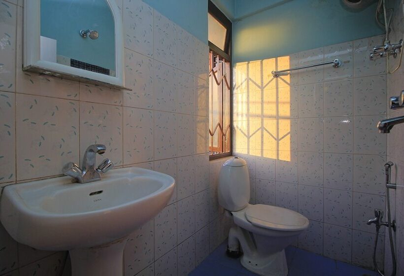 Hotel Greater Kailash The Palace By Oyo Rooms