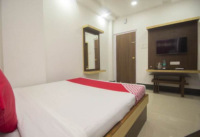 Hotel Greater Kailash The Palace By Oyo Rooms