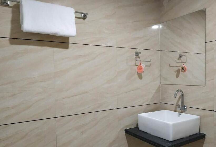 호텔 Krishna Palace