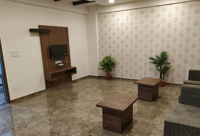 호텔 Krishna Palace