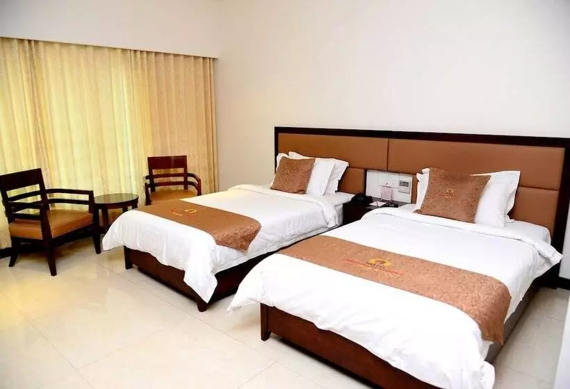 ホテル Masineni Grand