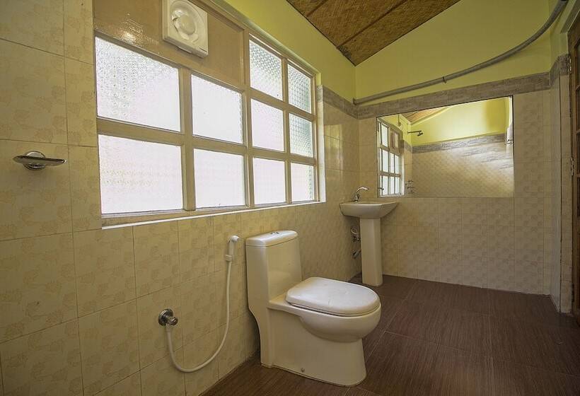 Hotel Resort Gorumara Nest By Oyo Rooms