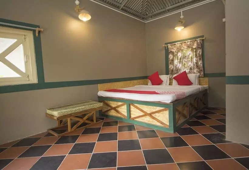 ホテル Resort Gorumara Nest By Oyo Rooms
