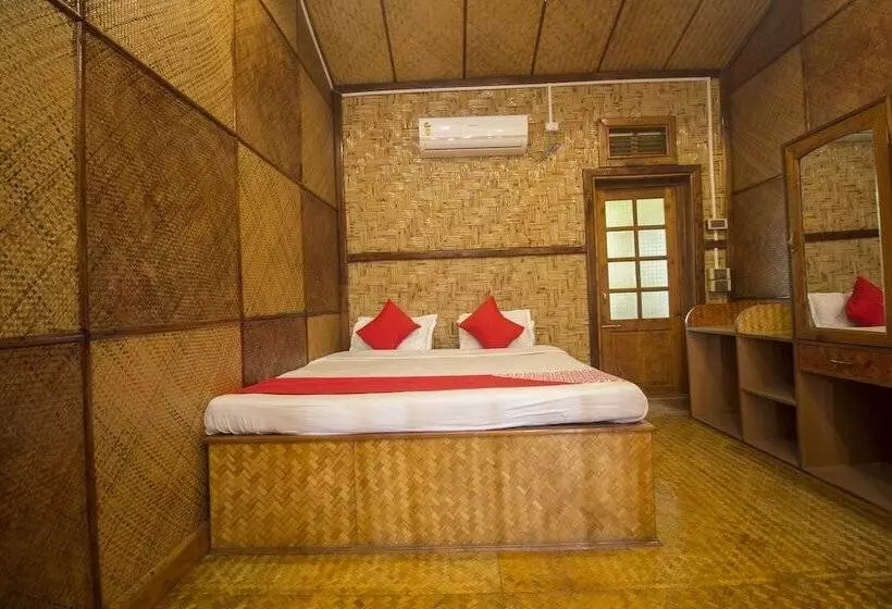 ホテル Resort Gorumara Nest By Oyo Rooms