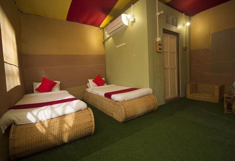 Hotel Resort Gorumara Nest By Oyo Rooms