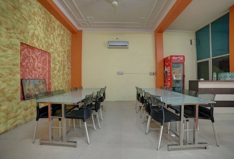 酒店 Sanwariya Bhagwan By Oyo Rooms