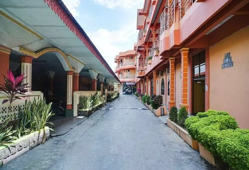 Hotelli Tresya Tanjung Balai By Oyo Rooms