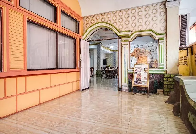 Hotelli Tresya Tanjung Balai By Oyo Rooms