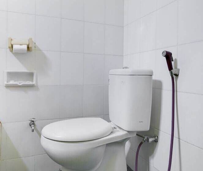 Отель Tresya Tanjung Balai By Oyo Rooms