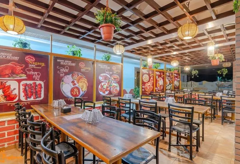 Hotelli White House Beach Resort, Nagaon