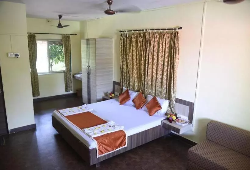 Hotelli Wild Camp  The Nature Resort