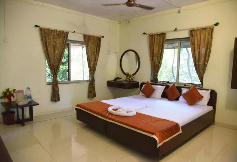 Hotelli Wild Camp  The Nature Resort