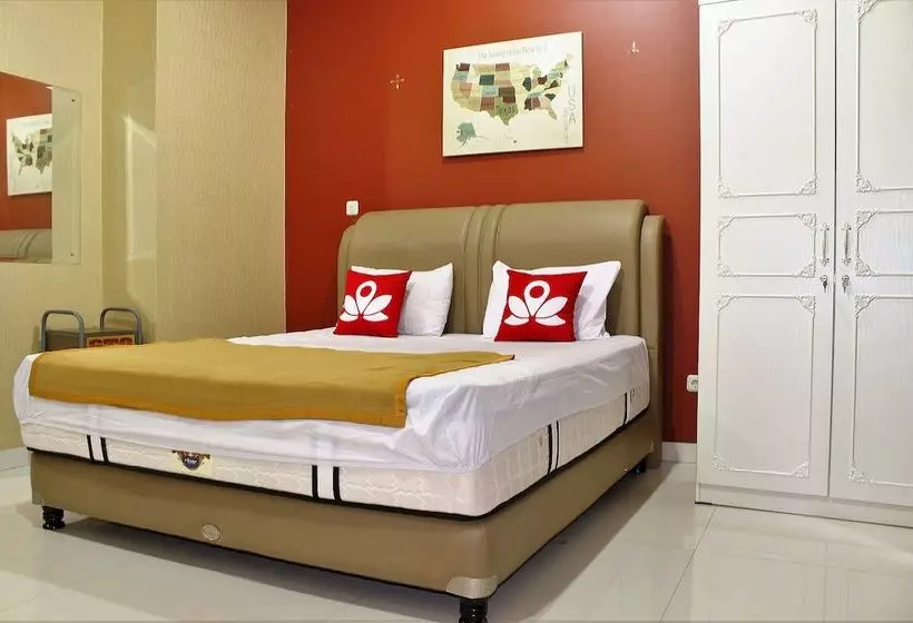 ホテル Zen Rooms Cipete Utara