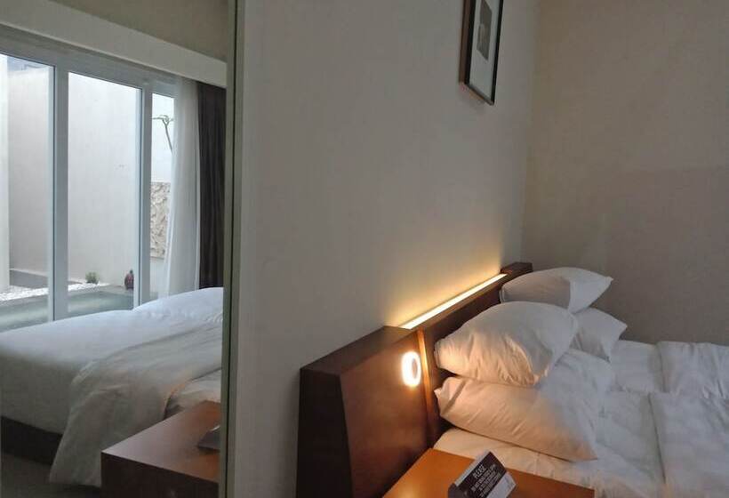 Pension Abhaya Villa