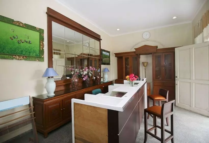 پانسیون Airy Cisarua Lembah Nyiur 69 Bogor