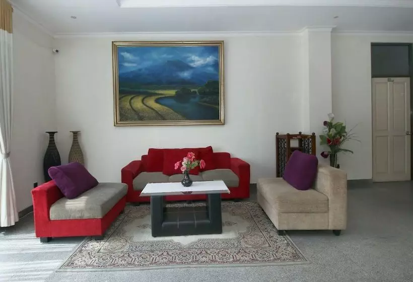 پانسیون Airy Cisarua Lembah Nyiur 69 Bogor