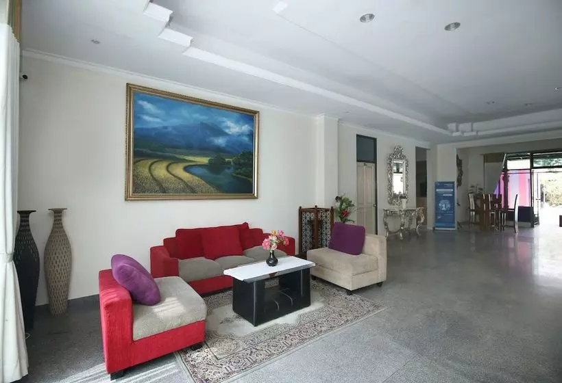 پانسیون Airy Cisarua Lembah Nyiur 69 Bogor