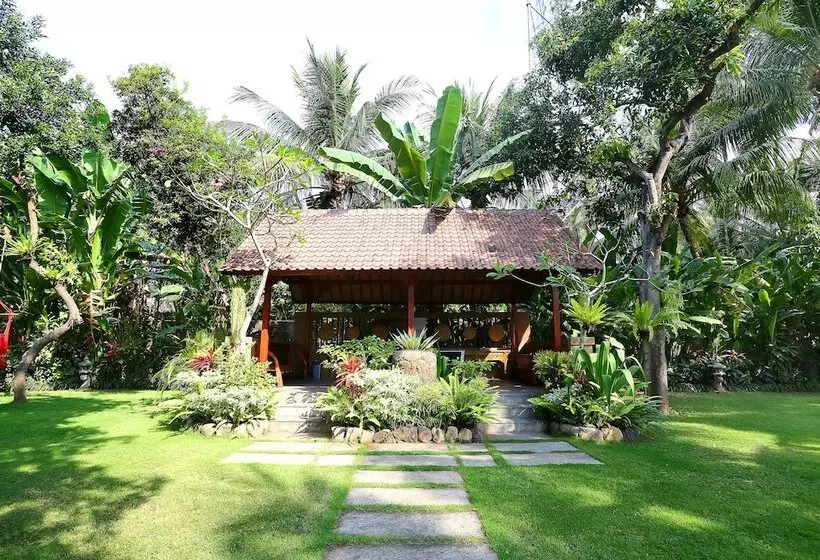 ペンション Dewantara Boutique Villa Resort Bali