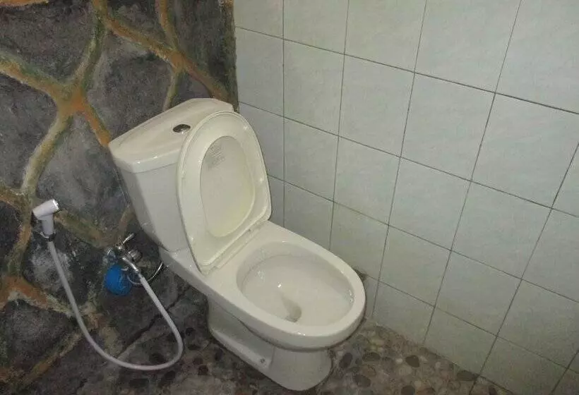 Majatalo Esa Di Kubu Homestay