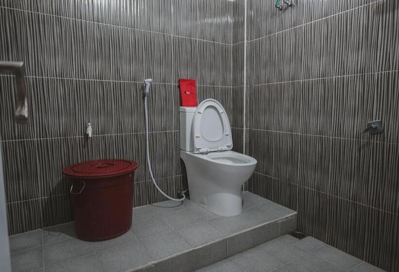 פנסיון Reddoorz Syariah @ Jalan Dieng