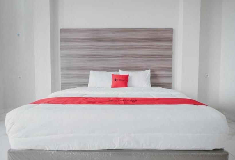 פנסיון Reddoorz Syariah @ Jalan Dieng