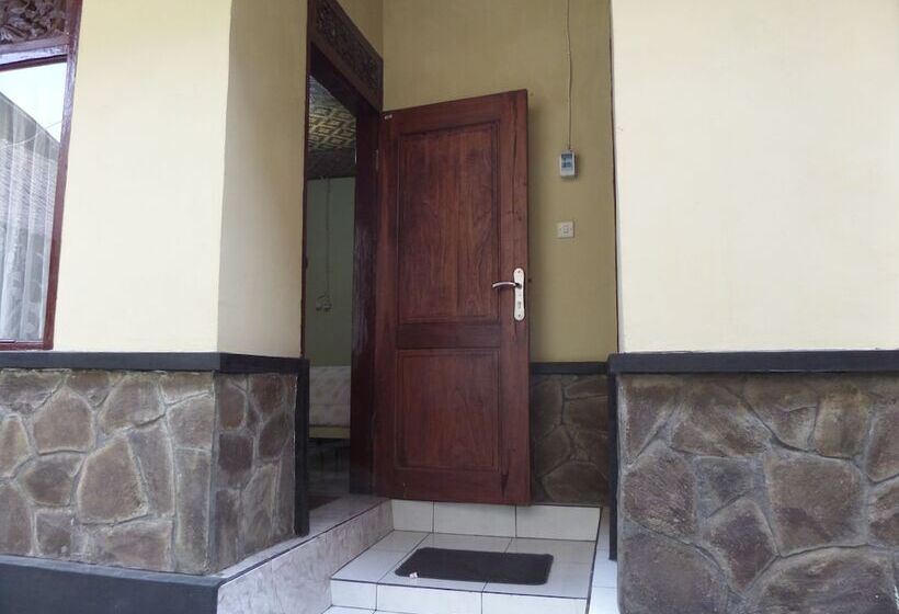 ペンション Villa Adas