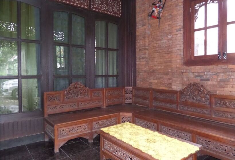 ペンション Villa Adas