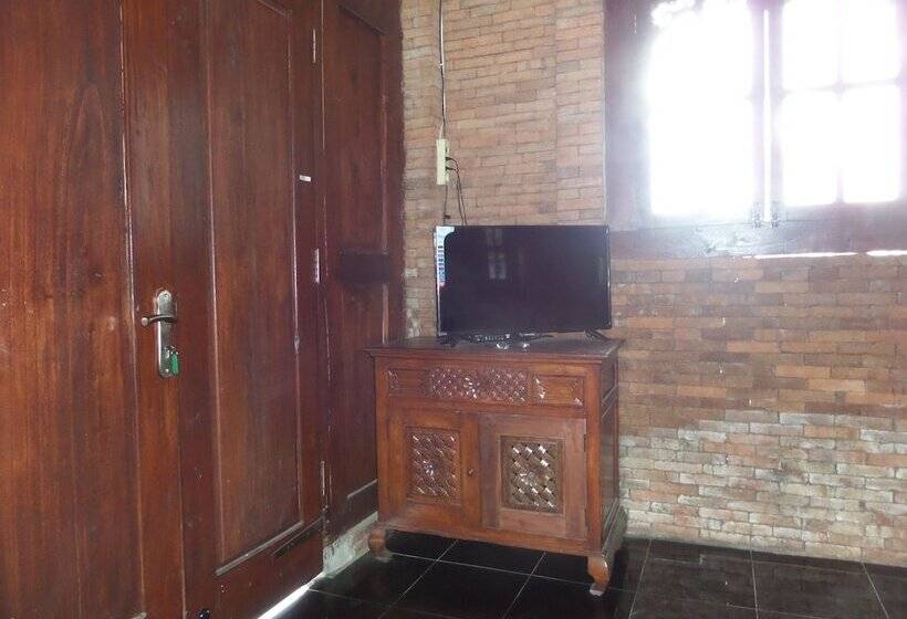 ペンション Villa Adas