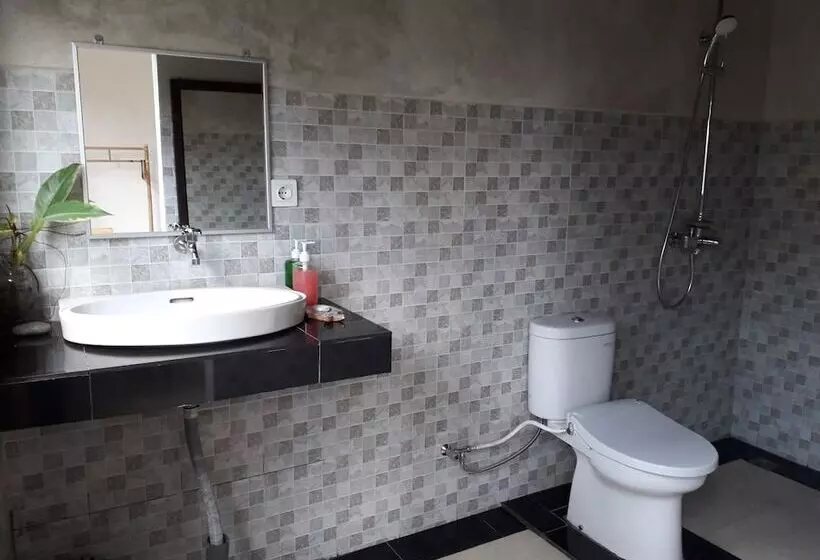 ペンション Widi House