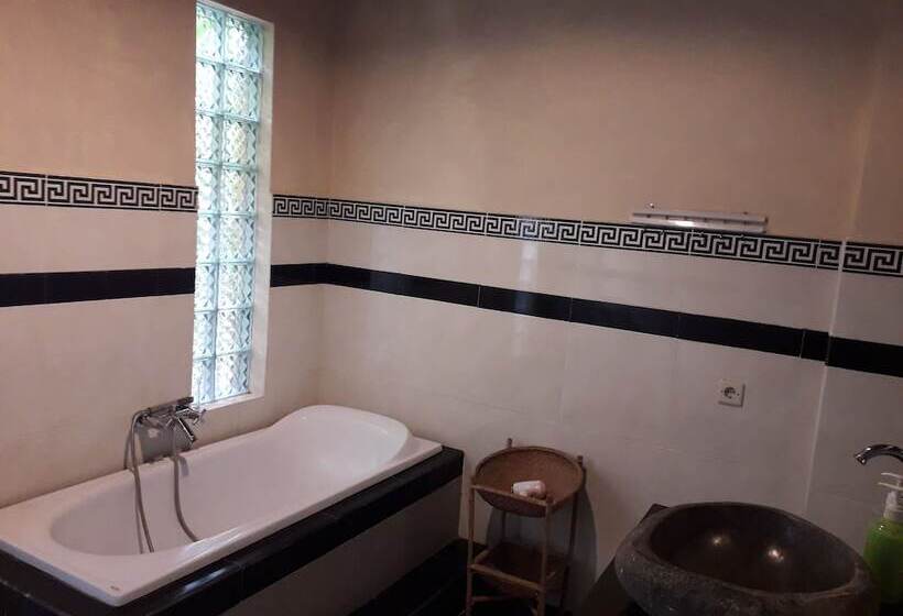 膳宿费 Widi House