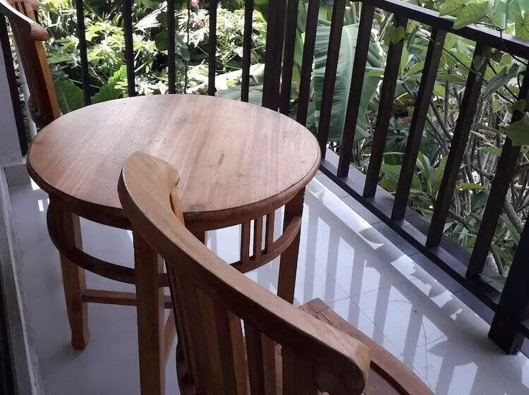 ペンション Widi House