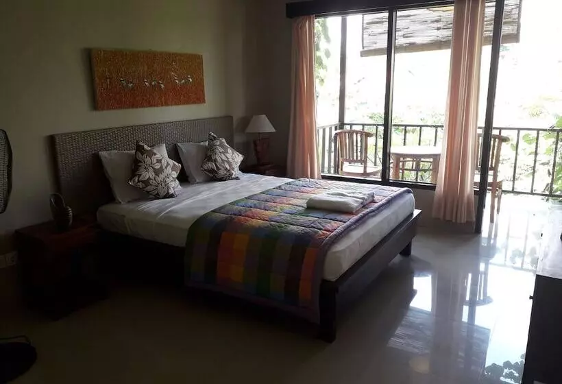 ペンション Widi House