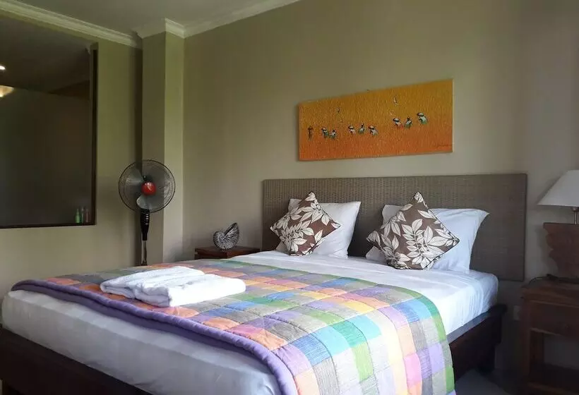 ペンション Widi House