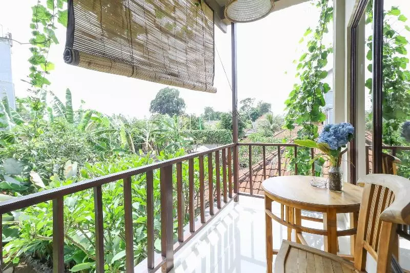 ペンション Widi House