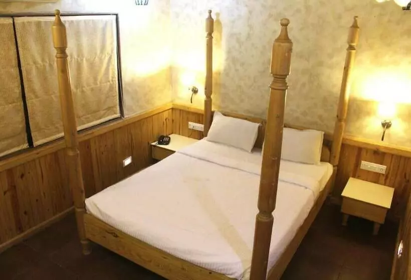Fabhotel Rishivan