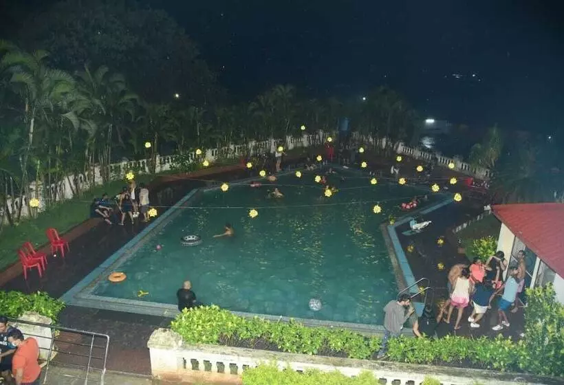 Fabhotel Rishivan