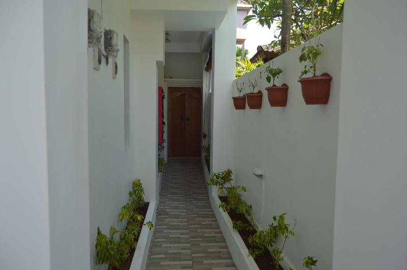 Askara Guest House   Hostel