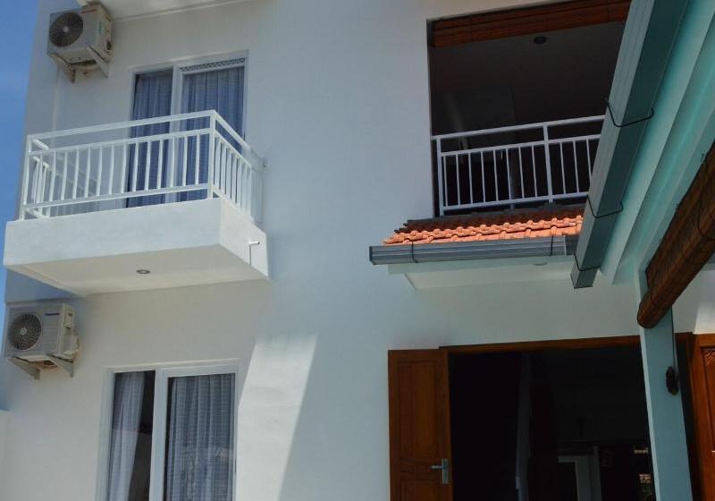 Askara Guest House   Hostel