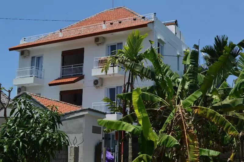 Askara Guest House   Hostel