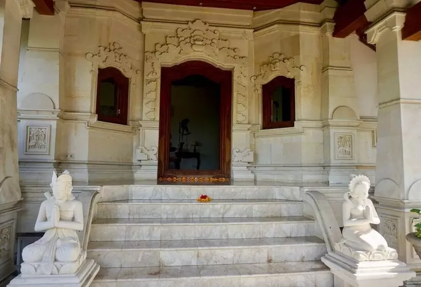 ベッドアンドブレックファースト Gunung Paradis Retreat