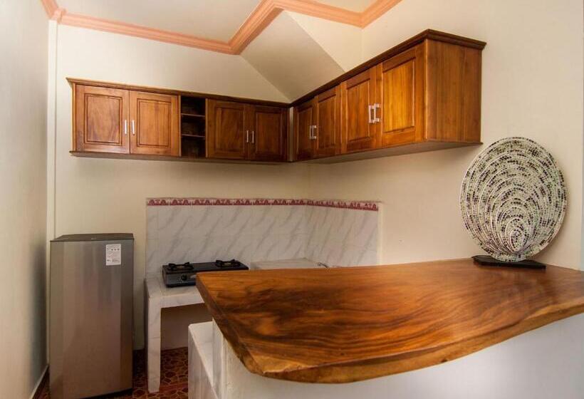 Bed and Breakfast Semanggi Cottage